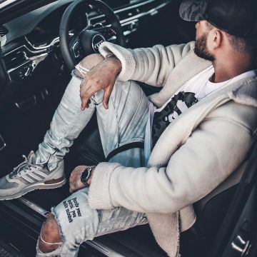 Sneakers grey / white-Adidas Consortium x Solebox Quesence of the influencer Niklas Woyt on Instagram (@ezcape)