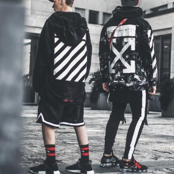 Sneakers black Adidas Pharrell Williams x Human Race Nmd of the influencer Niklas Woyt on Instagram (@ezcape)