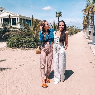 The shoulder bag chest wicker worn by Caroline (Carolina Beauty Active) on his account Insta