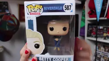 The figurine Funko Pop Betty in the YouTube video HAUL NYC (with addresses & surprise!) by Fancy Fanny