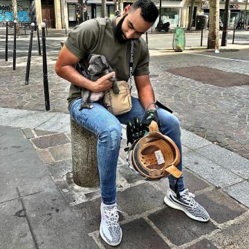 The pair of Yeezy Boost 350 V2 Zebra of The Weasel on his account Instagram