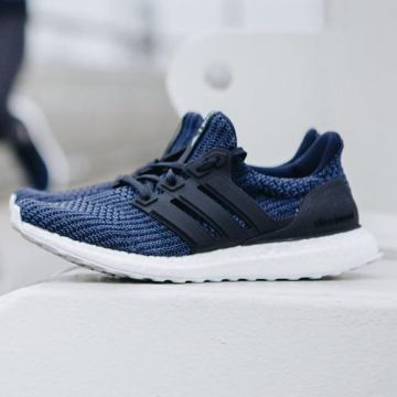 El par de Adidas Ultraboost "Parley" en la cuenta de Instagram @adidasrunning