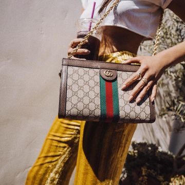 Le sac Gucci de Shay Mitchell sur son compte Instagram