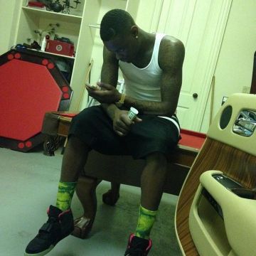 Sneakers Nike Air Yeezy black Anthony Davis on his account Instagram