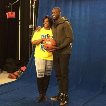 The sneakers camouflage Nike Air Foamposite Pro "green Camo" worn by Draymond Green on his account instagram