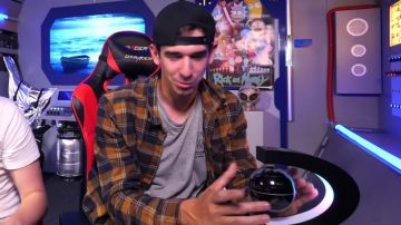 La silla de juego DXracer vista en el video de Valentin Palun aka Vodk en youtube "¡Imposible no enfurecerse!"