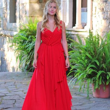 The long red dress, Valentina Ferragni on his account Instagram