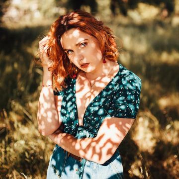 Le crop top imprimé porté par Sarah Manoury sur son compte Instagram