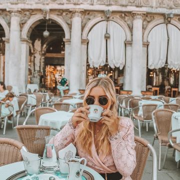 Sunglasses Ray-Ban round Isabella Thordsen on his account Instagram