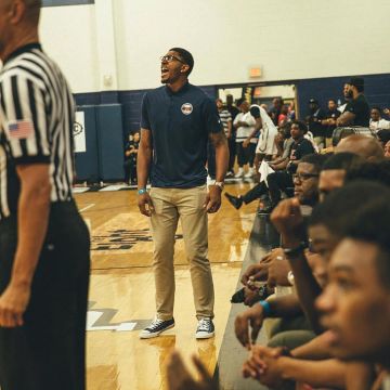 Zapatillas Converse All Star Ox Navy usadas por Bradley Beal en su cuenta de instagram