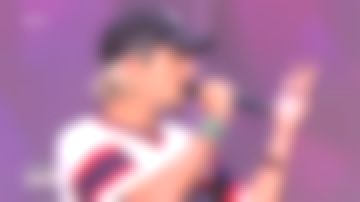 The t-shirt Supreme worn by Nekfeu aux Victoire de la musique, 2016