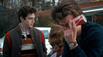 La lata vintage de Coca-Cola utilizada por Steve Harrington (Joe Keery) en Stranger Things S01E07