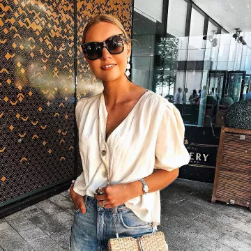 El top blanco de Zara que luce @lydiajanetomlinson en su cuenta de Instagram