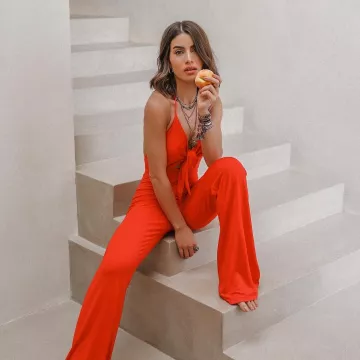 La combinaison rouge de Camilla Coelho sur son compte Instagram