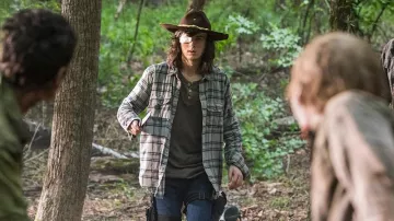 The brown hat worn by Carl Grimes (Chandler Riggs) in The Walking Dead S08E06
