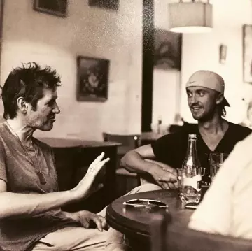 Golf cap fitted white, Nike AeroBill Legacy 91 worn by Tom Felton on his account Instagram