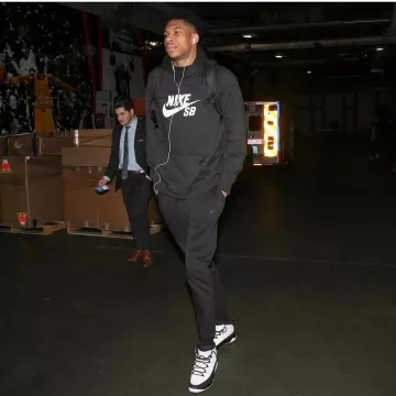 giannis antetokounmpo gucci hoodie