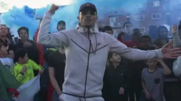 Le sweatshirt à capuche Nike Tech Fleece Windrunner de Mister V dans son clip BTP