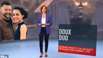 The blazer blue linen Nathalie Renoux in The 12:45 to M6 of the 07/07/2018