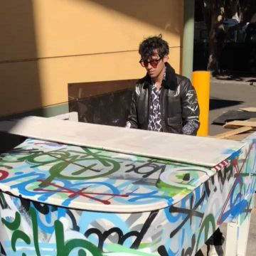 Sunglasses Mont Blanc glasses that are tinted in pink as worn by Joe Jonas seen on his instagram