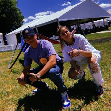 Les lu­nettes de vue rondes Gior­gio Ar­mani de Sir Ro­bert Bry­son Hall II aka Lo­gic en festival vues sur instagram