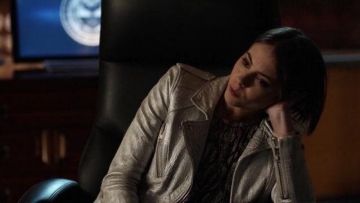 The jacket in silver IRO Thea Queen (Willa Holland) on Arrow, S05E21