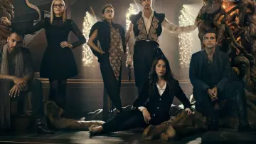 Les bottes noires de Quentin Coldwater (Jason Ralph) et d' Eliot Waugh (Hale Appleman) The Magicians