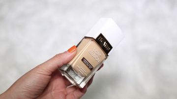 The foundation Light Illusion Flower Beauty used by Carli Bybel on Drew Barrymore in her youtube videos "I did Drew Barrymore's Makeup! OMG!"