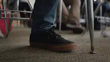 Vans Gun Authentic sneakers worn by Simon Spier (Nick Robinson) as seen in Love, Simon
