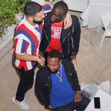 The pair Nike React Element 87 carried by Drake on the account Instagram Brkicks