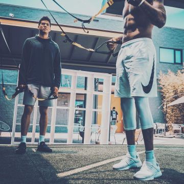 Sneakers Nike Air Presto Essential "triple White" worn by D'angelo Russell on his Instagram account