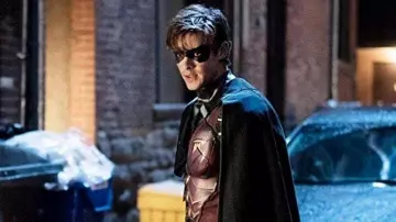 Black mask worn by Robin / Dick Grayson (Brenton Thwaites) in Titans TV series wardrobe (Season 1 Episode 1)