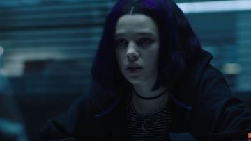 Collier en argent avec une pierre noire porté par Raven (Teagan Croft) dans la garde-robe de la série télévisée Titans (saison 1 épisode 11)