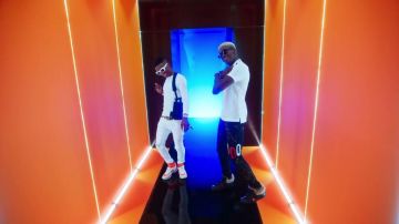 The black sneakers high tops with fur Gucci that door MHD in her video clip Bella