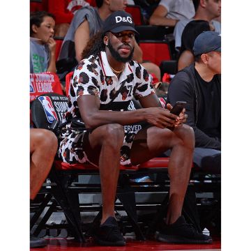 Sneakers Adidas Yeezy Boost 350 V2 worn by Started Carroll on the account Instagram @leaguefits