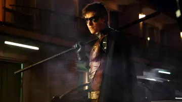 Superheroes costume worn by Dick Grayson / Robin Jacket (Brenton Thwaites) as seen in Titans DC (Season 1 Episode 5)