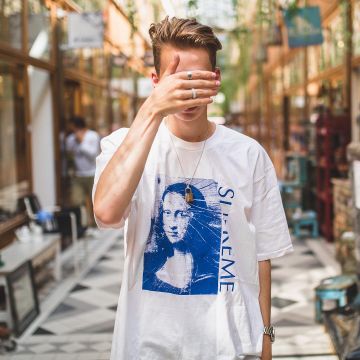 Supreme mona lisa tee online