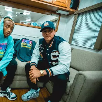 Sneakers Nike Air More Uptempo Nyc Qs "nyc" made by Logic on his account Instagram