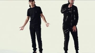 The pair of sneakers Louis Vuitton dark door Lazer of the MMZ in her video clip Orion