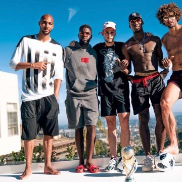 La casquette NY New Era noire portée par Paul Pogba sur son compte Instagram