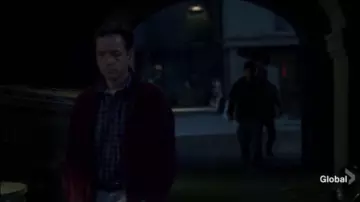 The plaid shirt from Robert Elliot / Mr. X (Frank Whaley) in Dr House S04E05