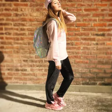 Zapatos rosa Puam con nudo que lució Karol Sevilla en su cuenta de Instagram