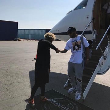Girls Sneakers NIKE LAB AIR FORCE ONE 1 X VLONE worn by Odell Beckham Jr on his account Instagram