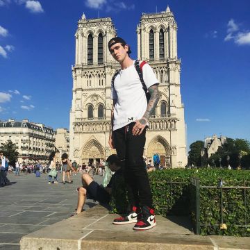 Catedral de Notre-Dame de París en la cuenta de Instagram de Gabriel Kane