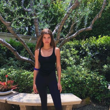La Pulsera de Oro Love de Cartier de Sofia Richie en su cuenta de Instagram