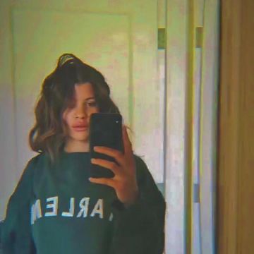 The smartphone iPhone X Apple Sofia Richie on his account Instagram