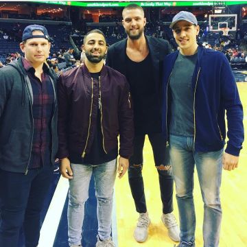 Sneakers Adidas Yeezy Boost 350 "oxford Tan"  worn by Chandler Parsons on his Instagram account