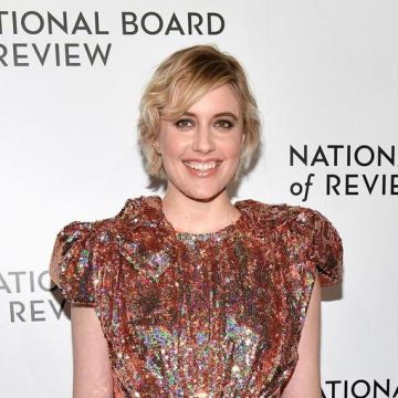 La robe de soirée Gucci Bow embellecido de lentejuelas de seda georgette gown de Greta Gerwig