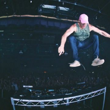 Sneakers Adidas Yeezy Boost 350 "oxford Tan" made by Diplo on his account Instagram
