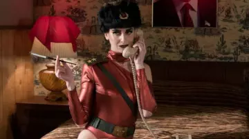 Zoya the Destroya / Ruth Wilder russian Soviet army hat (Alison Brie) in Glow
